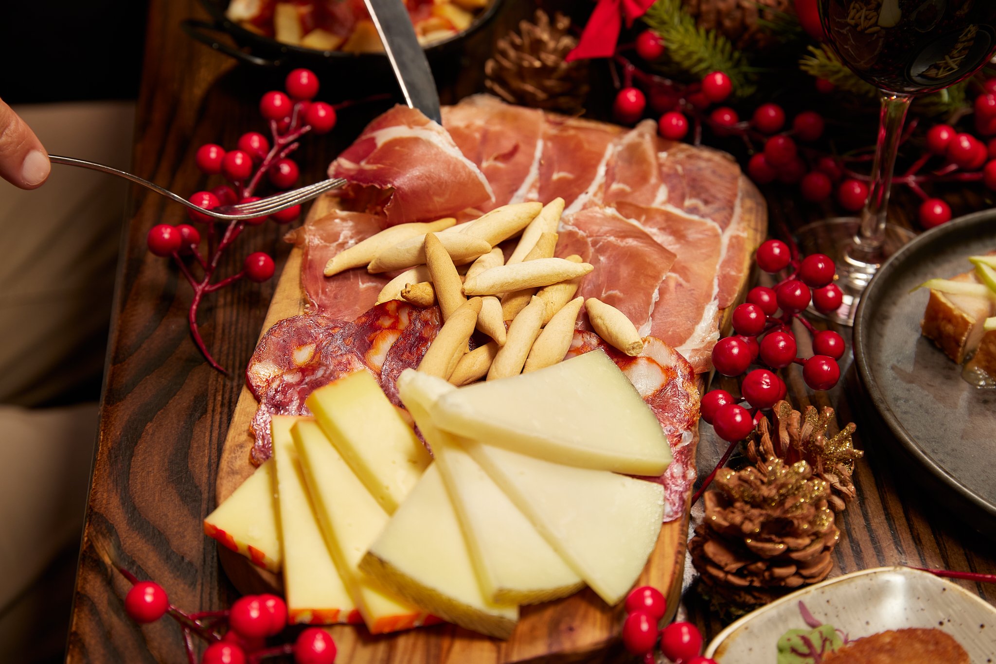 Christmas_Cheese_Restaurants_London_Covent_Garden_Salvador_And_Amanda.jpg